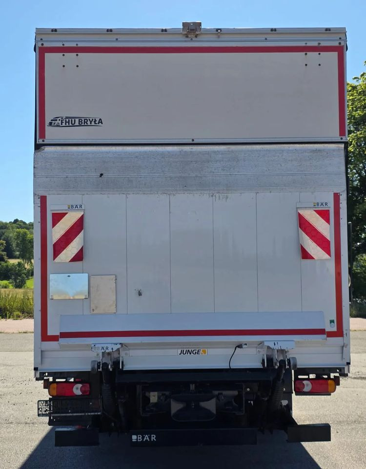 Iveco EUROCARGO 160E320/FIRANKA/WINDA/AUTOMAT/NISKI PRZEBIEG/E6/SPROWADZONY/PIERWSZY WŁAŚCICIEL - Truk dengan terpal samping: gambar 5 Iveco EUROCARGO 160E320/FIRANKA/WINDA/AUTOMAT/NISKI PRZEBIEG/E6/SPROWADZONY/PIERWSZY WŁAŚCICIEL - Truk dengan terpal samping: gambar 5