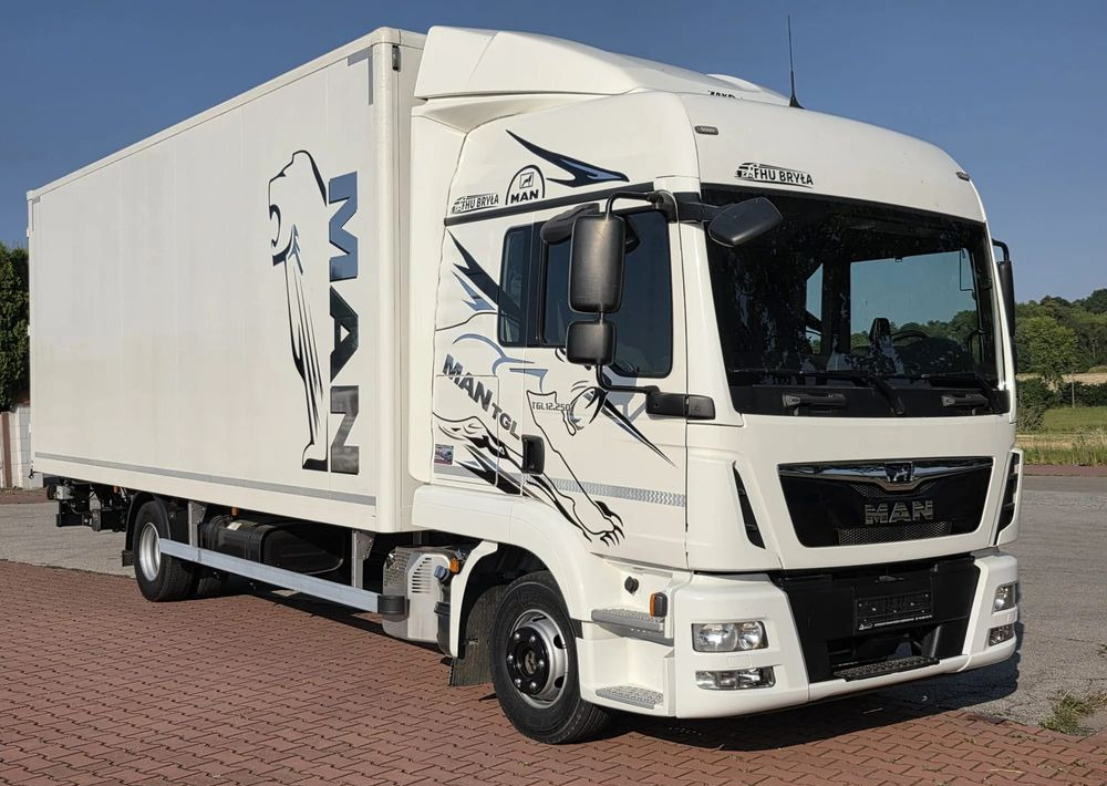 MAN TGL 12.250 / KONTENER / IZOTERMA / WINDA / 2019R / EURO 6 / PEŁEN SERWIS / 6 TON ŁADOWNOŚĆ / SPROWADZONY / ZADBANY / JAK NOWY / KSIĄŻKA SERWISOWA / E6 / 17 PALET - Truk box: gambar 1 MAN TGL 12.250 / KONTENER / IZOTERMA / WINDA / 2019R / EURO 6 / PEŁEN SERWIS / 6 TON ŁADOWNOŚĆ / SPROWADZONY / ZADBANY / JAK NOWY / KSIĄŻKA SERWISOWA / E6 / 17 PALET - Truk box: gambar 1