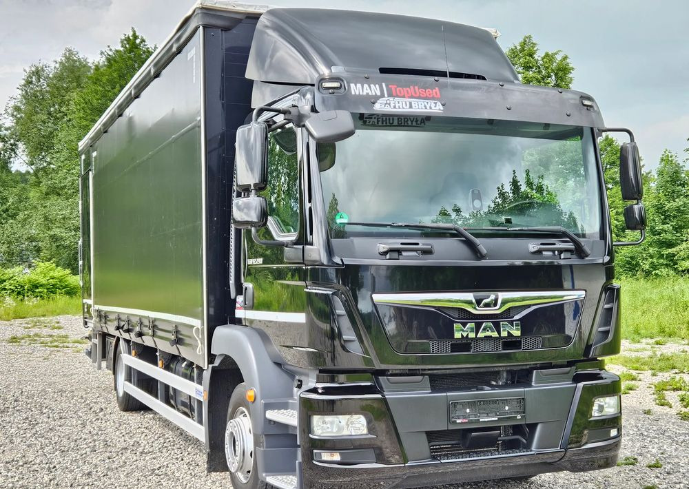 MAN TGM 12.290 / 15.290 / E6/ FIRANKA /BOCZNE DRZWI / BURTO-FIRANKA / 18PALET / WINDA / NISKI PRZEBIEG / 2018/ CAŁY NA PODUSZKACH / SERWISOWANY - Truk dengan terpal samping: gambar 2 MAN TGM 12.290 / 15.290 / E6/ FIRANKA /BOCZNE DRZWI / BURTO-FIRANKA / 18PALET / WINDA / NISKI PRZEBIEG / 2018/ CAŁY NA PODUSZKACH / SERWISOWANY - Truk dengan terpal samping: gambar 2