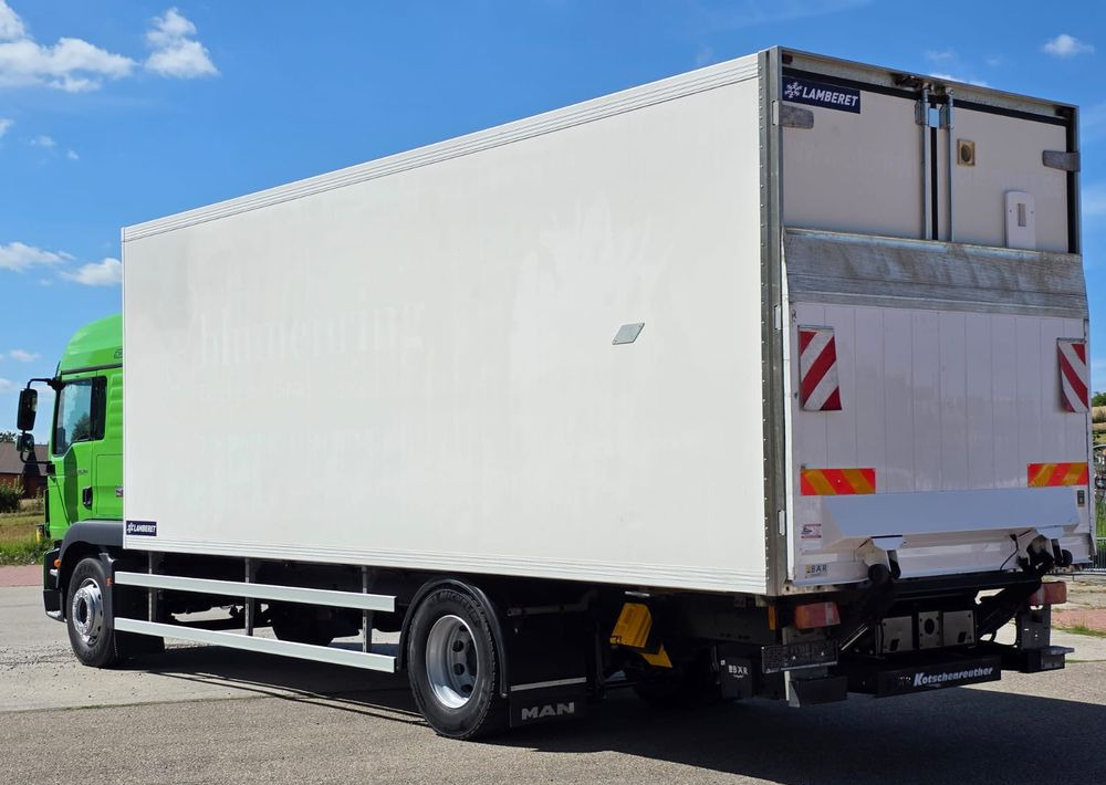 MAN TGM 18.340 / 18.290 / 15.290 / IZOTERMA / WINDA / 19PALET /E6 / SPROWADZONY / AUTOMAT / SYPIALKA / PIERWSZY WŁAŚCICIEL / BOCZNE DRZWI / STAN BARDZO DOBRY - Truk berpendingin: gambar 3 MAN TGM 18.340 / 18.290 / 15.290 / IZOTERMA / WINDA / 19PALET /E6 / SPROWADZONY / AUTOMAT / SYPIALKA / PIERWSZY WŁAŚCICIEL / BOCZNE DRZWI / STAN BARDZO DOBRY - Truk berpendingin: gambar 3