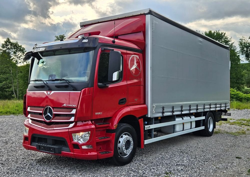 Mercedes-Benz ACTROS 1830/1827/1832/FIRANKA/WINDA/18 EUROPALET/AUTOMAT/Z NIEMIEC/2017/DUŻA ŁADOWNOŚĆ - Truk dengan terpal samping: gambar 1 Mercedes-Benz ACTROS 1830/1827/1832/FIRANKA/WINDA/18 EUROPALET/AUTOMAT/Z NIEMIEC/2017/DUŻA ŁADOWNOŚĆ - Truk dengan terpal samping: gambar 1