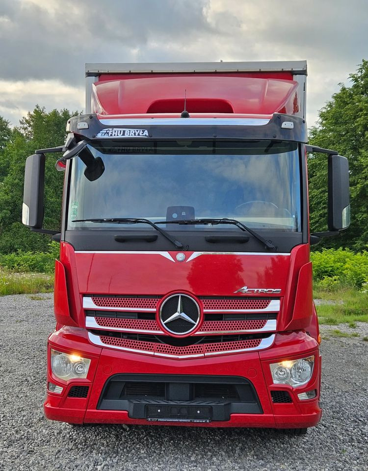 Mercedes-Benz ACTROS 1830/1827/1832/FIRANKA/WINDA/18 EUROPALET/AUTOMAT/Z NIEMIEC/2017/DUŻA ŁADOWNOŚĆ - Truk dengan terpal samping: gambar 3 Mercedes-Benz ACTROS 1830/1827/1832/FIRANKA/WINDA/18 EUROPALET/AUTOMAT/Z NIEMIEC/2017/DUŻA ŁADOWNOŚĆ - Truk dengan terpal samping: gambar 3