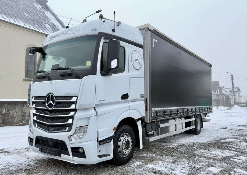 Mercedes-Benz ACTROS 1833 / FIRANKA WECON / WINDA / 19PALET / 8TON ŁADOWNOŚCI / AUTOMAT / DUŻY SILNIK / SYPIALKA / SERWISOWANY / 2018 / JAK NOWY / - Truk dengan terpal samping: gambar 2 Mercedes-Benz ACTROS 1833 / FIRANKA WECON / WINDA / 19PALET / 8TON ŁADOWNOŚCI / AUTOMAT / DUŻY SILNIK / SYPIALKA / SERWISOWANY / 2018 / JAK NOWY / - Truk dengan terpal samping: gambar 2