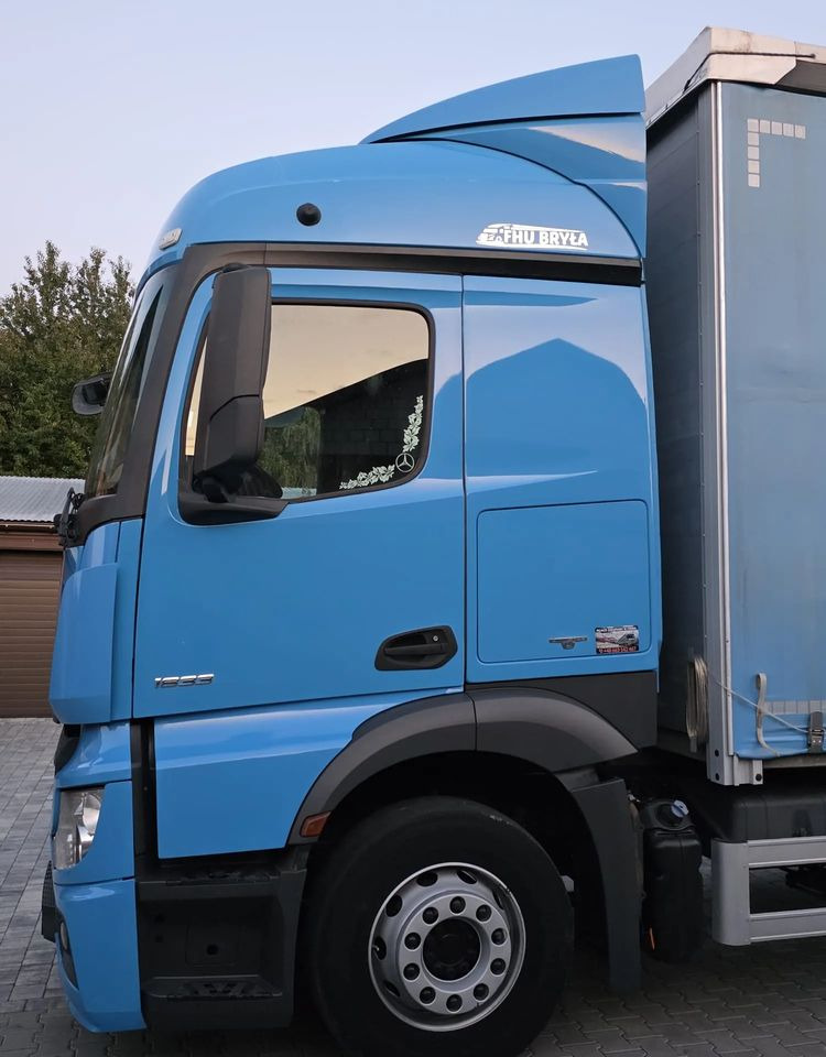 Mercedes-Benz ACTROS 1833 / FIRANKA/ WINDA / 22PALETY / 8760 ŁADOWNOŚĆ / AUTOMAT / DUŻY SILNIK / SYPIALKA / - Truk dengan terpal samping: gambar 5 Mercedes-Benz ACTROS 1833 / FIRANKA/ WINDA / 22PALETY / 8760 ŁADOWNOŚĆ / AUTOMAT / DUŻY SILNIK / SYPIALKA / - Truk dengan terpal samping: gambar 5