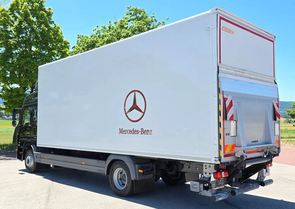 Mercedes-Benz ATEGO 1527/1530/IZOTERMA/WINDA/SPROWADZONY/E6/PIERWSZY WŁAŚCICIEL/AUTOMAT/18EURO PALET/STAN BARDZO DOBRY - Truk berpendingin: gambar 4 Mercedes-Benz ATEGO 1527/1530/IZOTERMA/WINDA/SPROWADZONY/E6/PIERWSZY WŁAŚCICIEL/AUTOMAT/18EURO PALET/STAN BARDZO DOBRY - Truk berpendingin: gambar 4