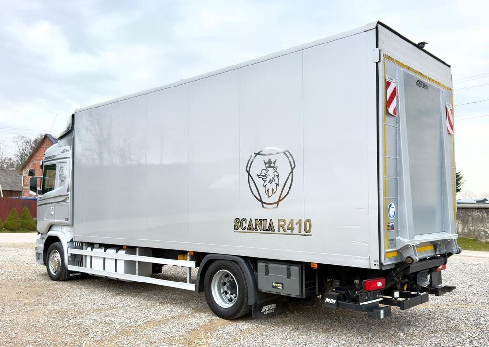 Scania SCANIA R410 / IZOTERMA / KONTENER / SILNIK 6 CYLINDROWY / 13 LITROWY / KLIMA POSTOJOWA / WINDA / SPROWADZONY / SYPIALKA / AUTOMAT / 18 PALET / E6 / STAN BARDZO DOBRY - Truk berpendingin: gambar 4 Scania SCANIA R410 / IZOTERMA / KONTENER / SILNIK 6 CYLINDROWY / 13 LITROWY / KLIMA POSTOJOWA / WINDA / SPROWADZONY / SYPIALKA / AUTOMAT / 18 PALET / E6 / STAN BARDZO DOBRY - Truk berpendingin: gambar 4