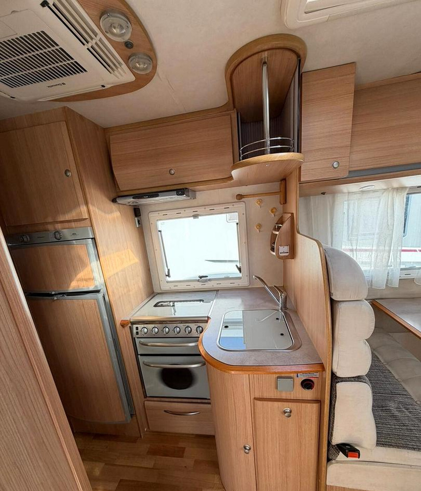 - Camper: gambar 5 - Camper: gambar 5