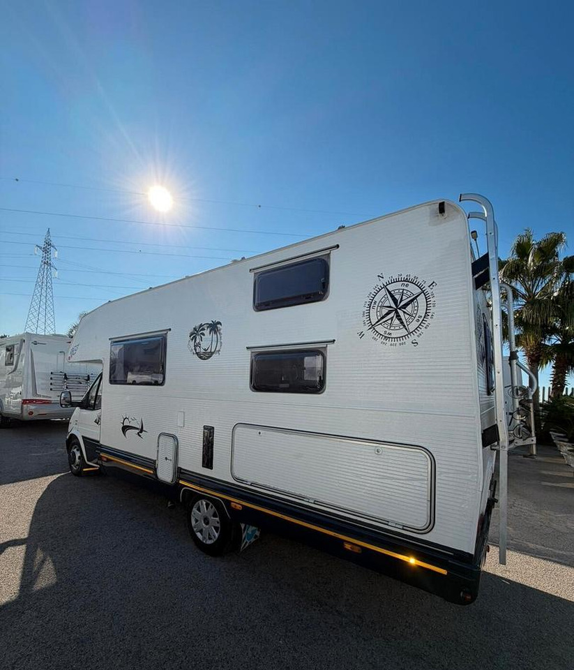 - Camper: gambar 3 - Camper: gambar 3