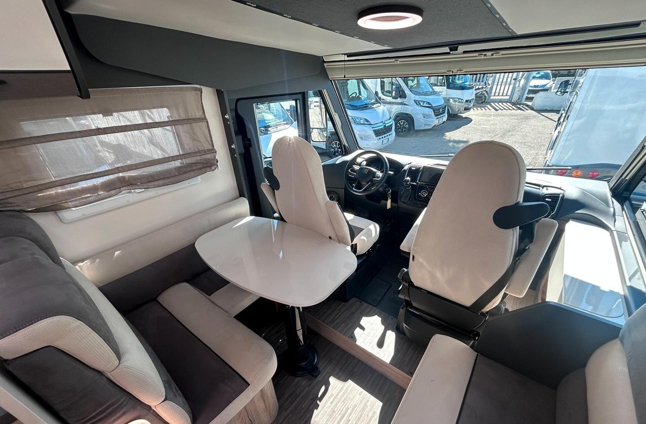 - Camper: gambar 3 - Camper: gambar 3