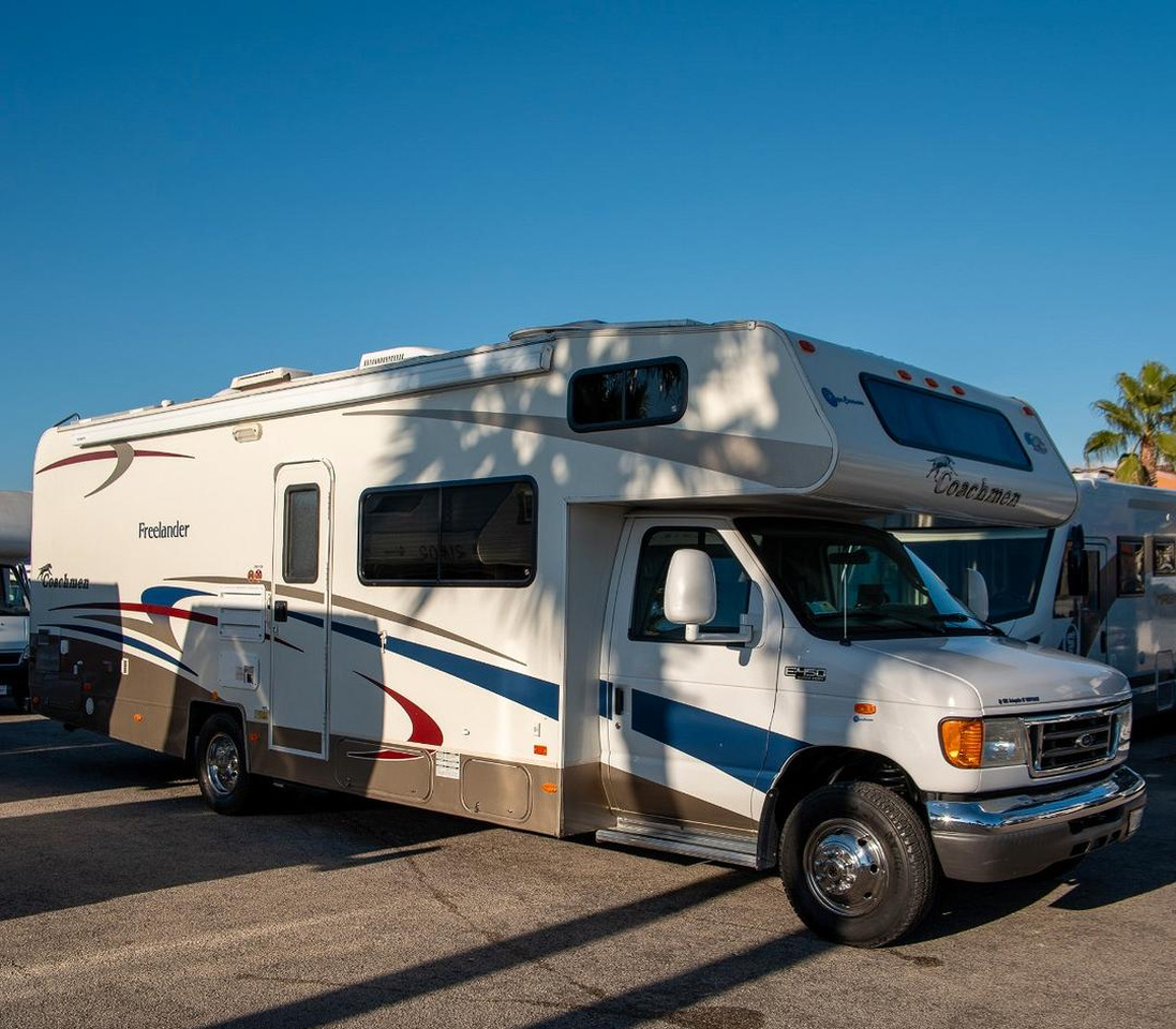 Coachmen freelander mm2920ds - Alkoven: gambar 3 Coachmen freelander mm2920ds - Alkoven: gambar 3