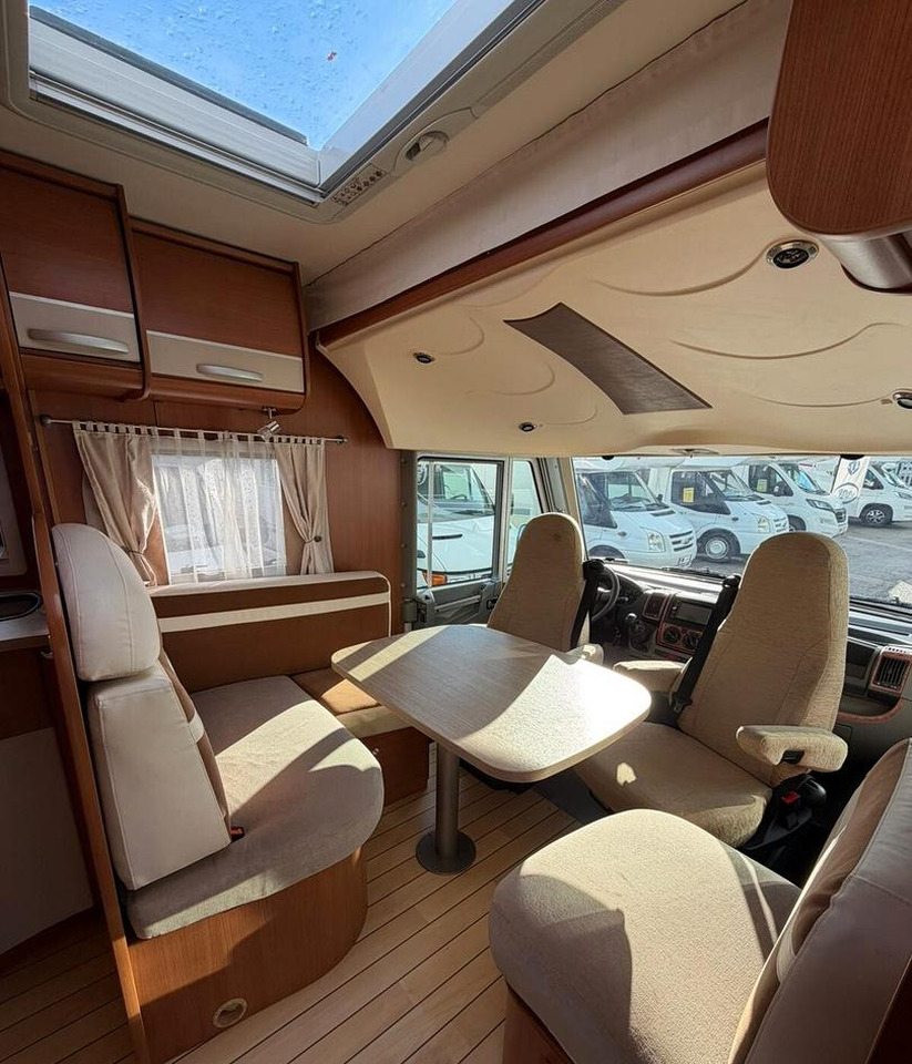 Pilote G740 - Mobil rumah terintegrasi: gambar 5 Pilote G740 - Mobil rumah terintegrasi: gambar 5