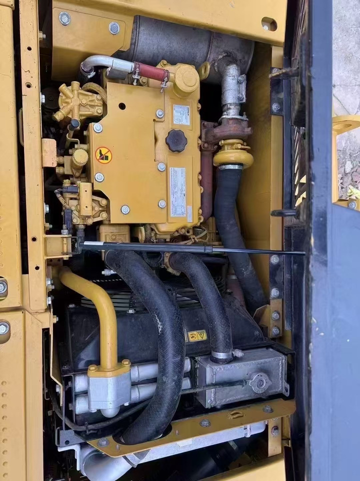 CATERPILLAR CAT 312 D - Ekskavator perayap: gambar 5 CATERPILLAR CAT 312 D - Ekskavator perayap: gambar 5