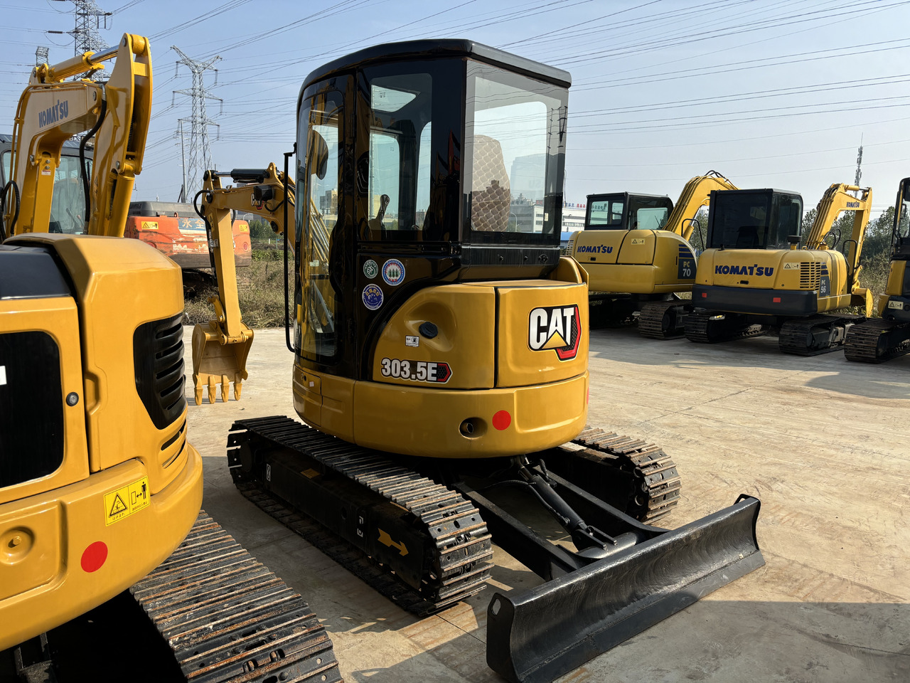 CATERPILLAR CAT303.5E - Ekskavator mini: gambar 3 CATERPILLAR CAT303.5E - Ekskavator mini: gambar 3
