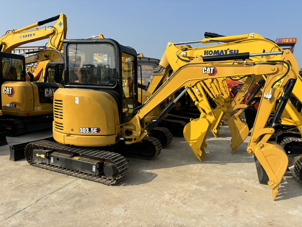 CATERPILLAR CAT303.5E - Ekskavator mini: gambar 4 CATERPILLAR CAT303.5E - Ekskavator mini: gambar 4