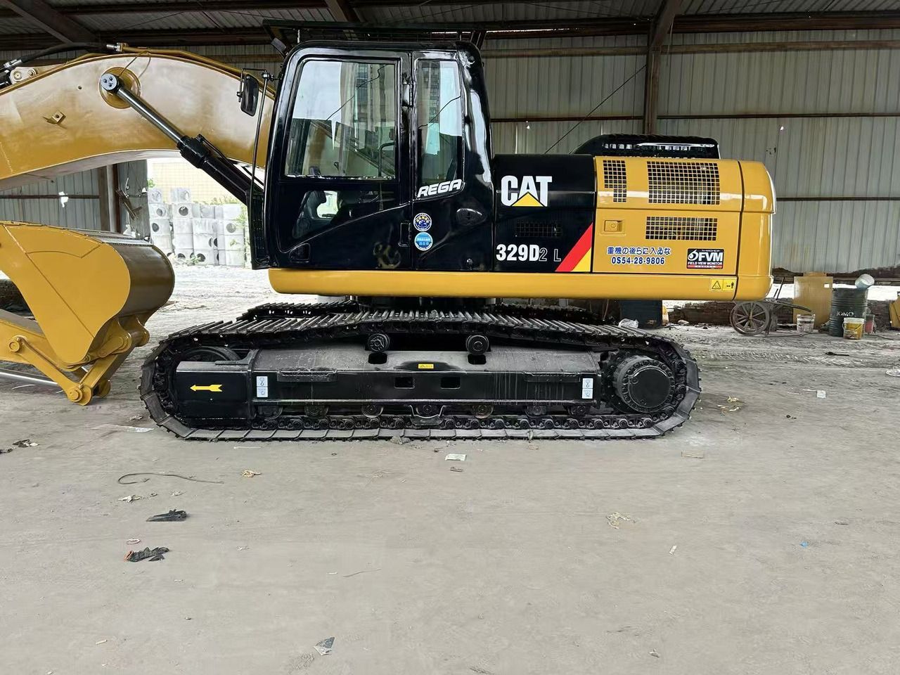 CATERPILLAR CAT329D - Ekskavator perayap: gambar 2 CATERPILLAR CAT329D - Ekskavator perayap: gambar 2