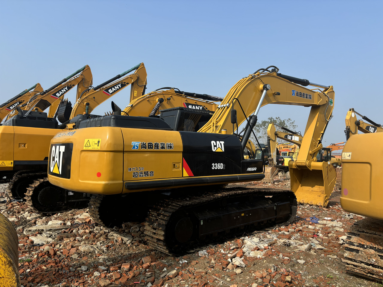 CATERPILLAR CAT336 - Ekskavator perayap: gambar 1 CATERPILLAR CAT336 - Ekskavator perayap: gambar 1
