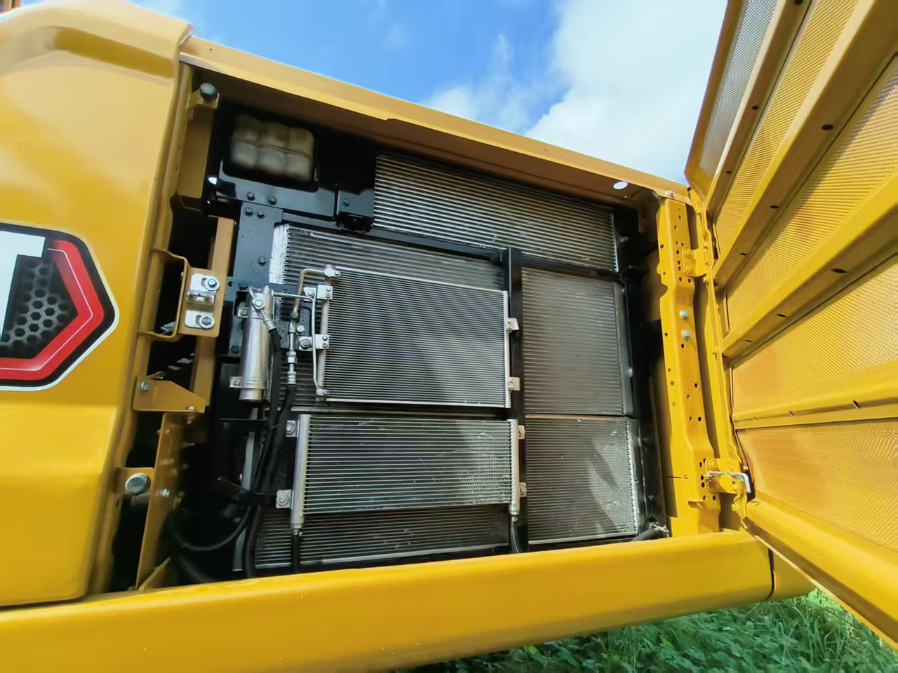 CATERPILLAR CAT336DL - Ekskavator perayap: gambar 4 CATERPILLAR CAT336DL - Ekskavator perayap: gambar 4