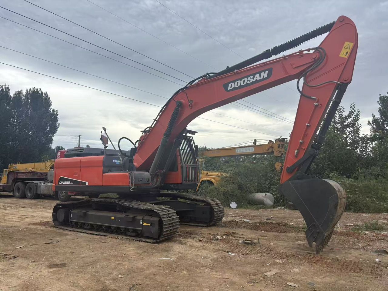 DOOSAN DX225LCA - Ekskavator perayap: gambar 2 DOOSAN DX225LCA - Ekskavator perayap: gambar 2