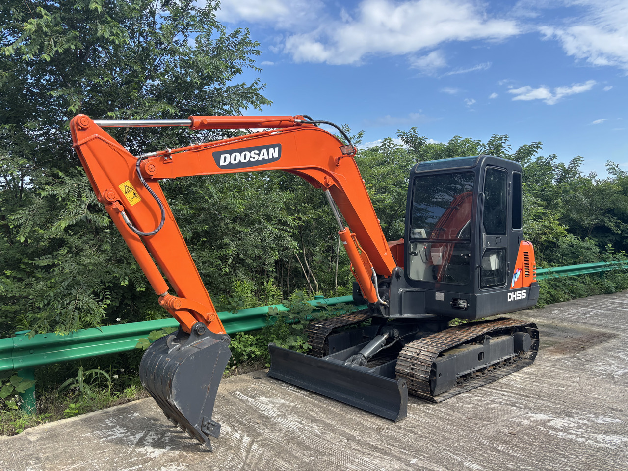 Doosan DH 55-7 DH55 - Ekskavator mini: gambar 2 Doosan DH 55-7 DH55 - Ekskavator mini: gambar 2