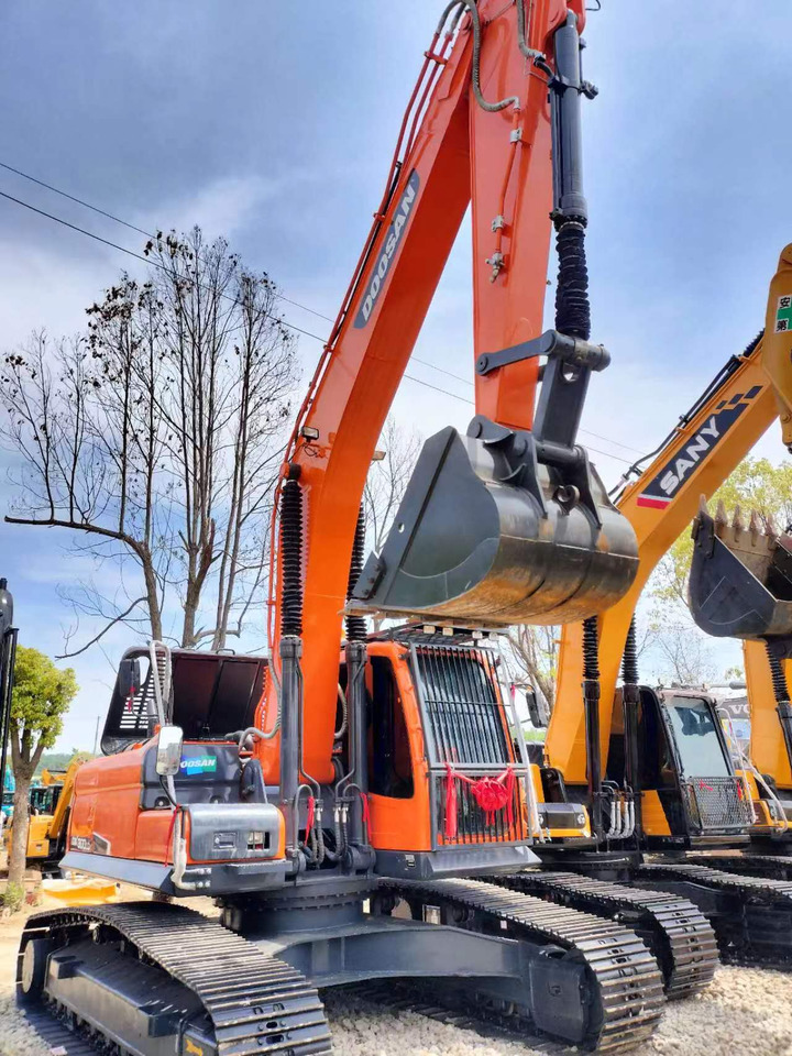 Doosan DX 300 Korea imports doosan DX300 - Ekskavator perayap: gambar 5 Doosan DX 300 Korea imports doosan DX300 - Ekskavator perayap: gambar 5