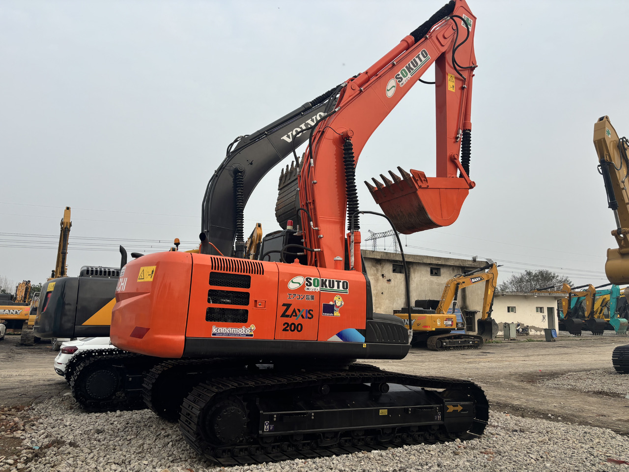 Hitachi Zx200-3 - Ekskavator perayap: gambar 1 Hitachi Zx200-3 - Ekskavator perayap: gambar 1