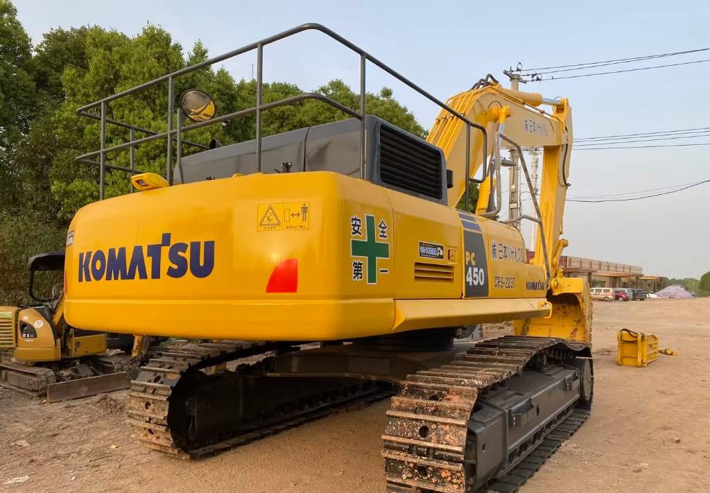 KOMATSU PC 450-8 - Ekskavator perayap: gambar 3 KOMATSU PC 450-8 - Ekskavator perayap: gambar 3