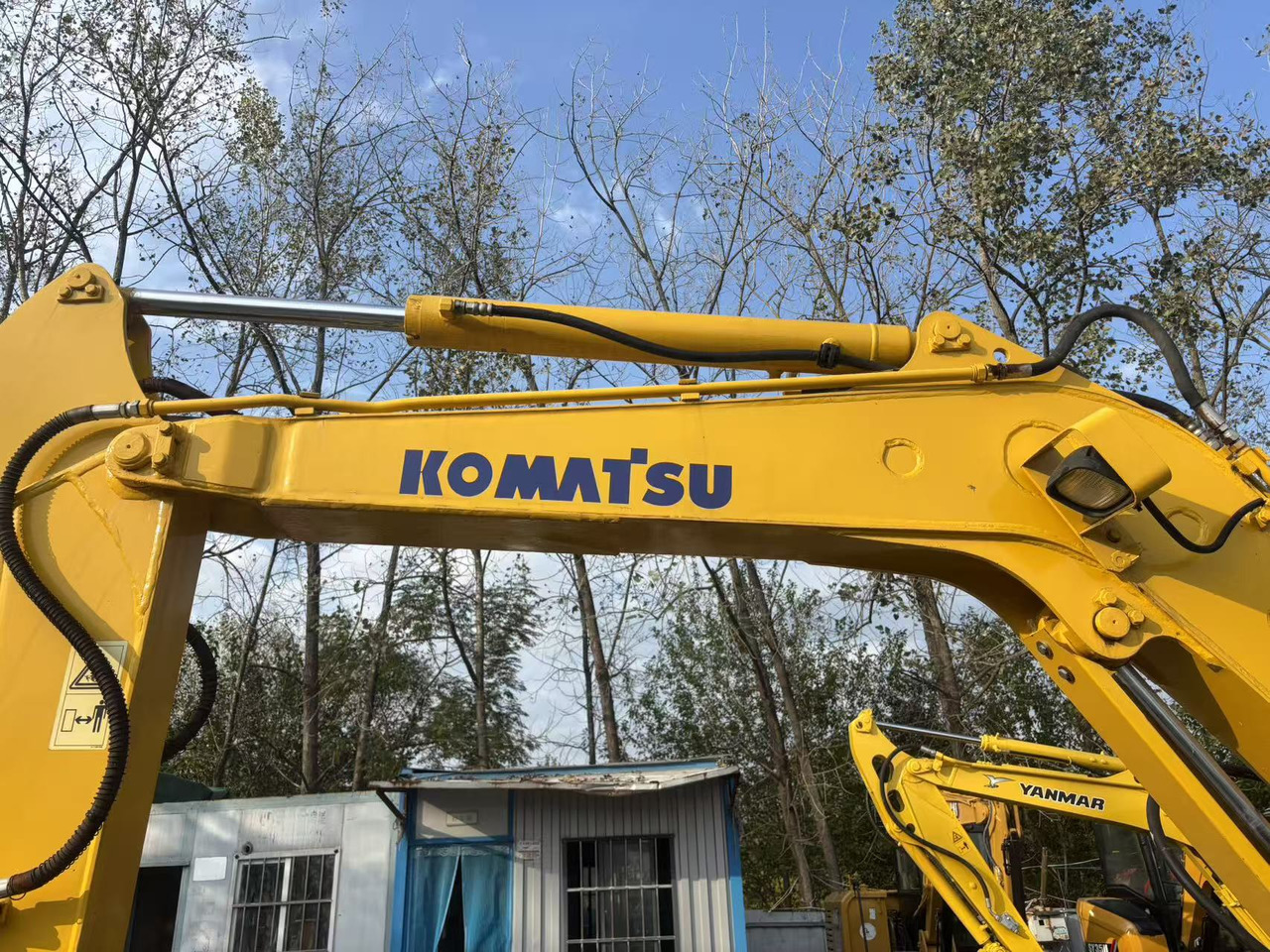 KOMATSU PC55MR-3 - Ekskavator mini: gambar 5 KOMATSU PC55MR-3 - Ekskavator mini: gambar 5