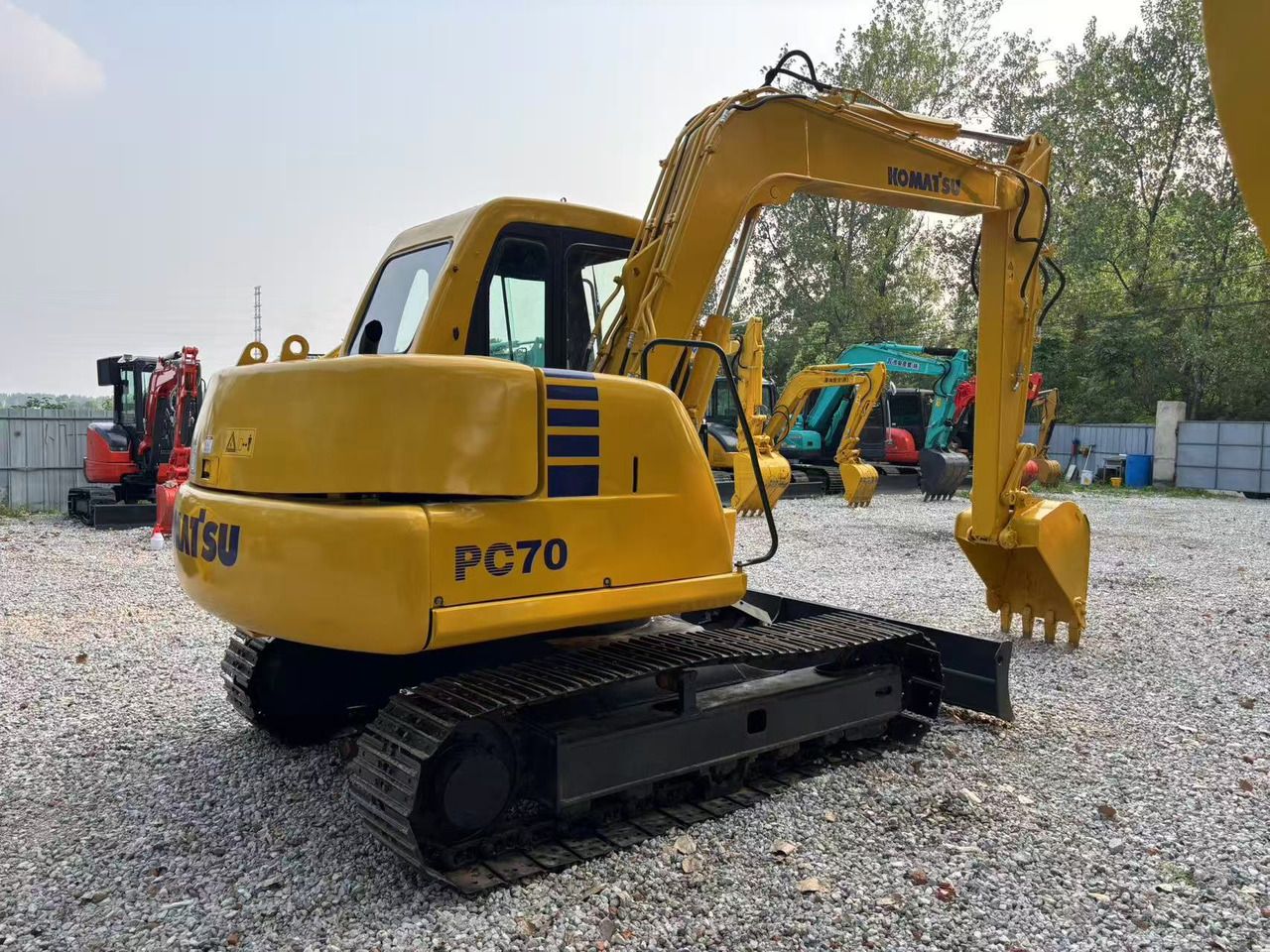Ekskavator mini KOMATSU PC70: gambar 7
