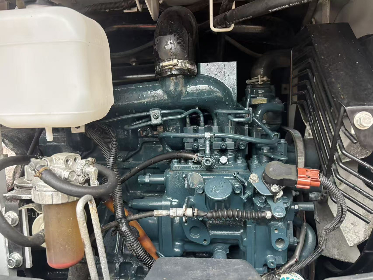 KUBOTA KX057 - Ekskavator mini: gambar 2 KUBOTA KX057 - Ekskavator mini: gambar 2