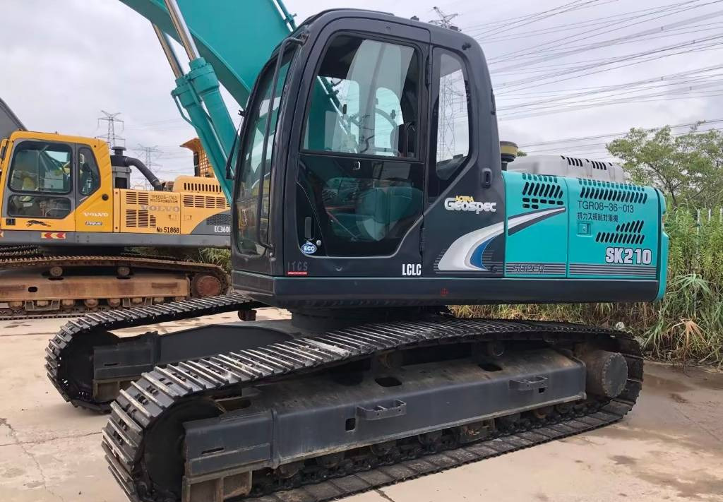 Kobelco SK 210-8 - Ekskavator perayap: gambar 3 Kobelco SK 210-8 - Ekskavator perayap: gambar 3