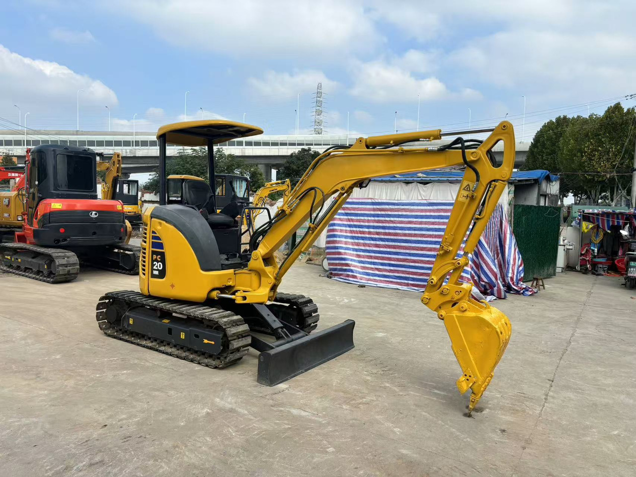 Komatsu Komatsu 20, Komatsu 20 - Ekskavator mini: gambar 3 Komatsu Komatsu 20, Komatsu 20 - Ekskavator mini: gambar 3