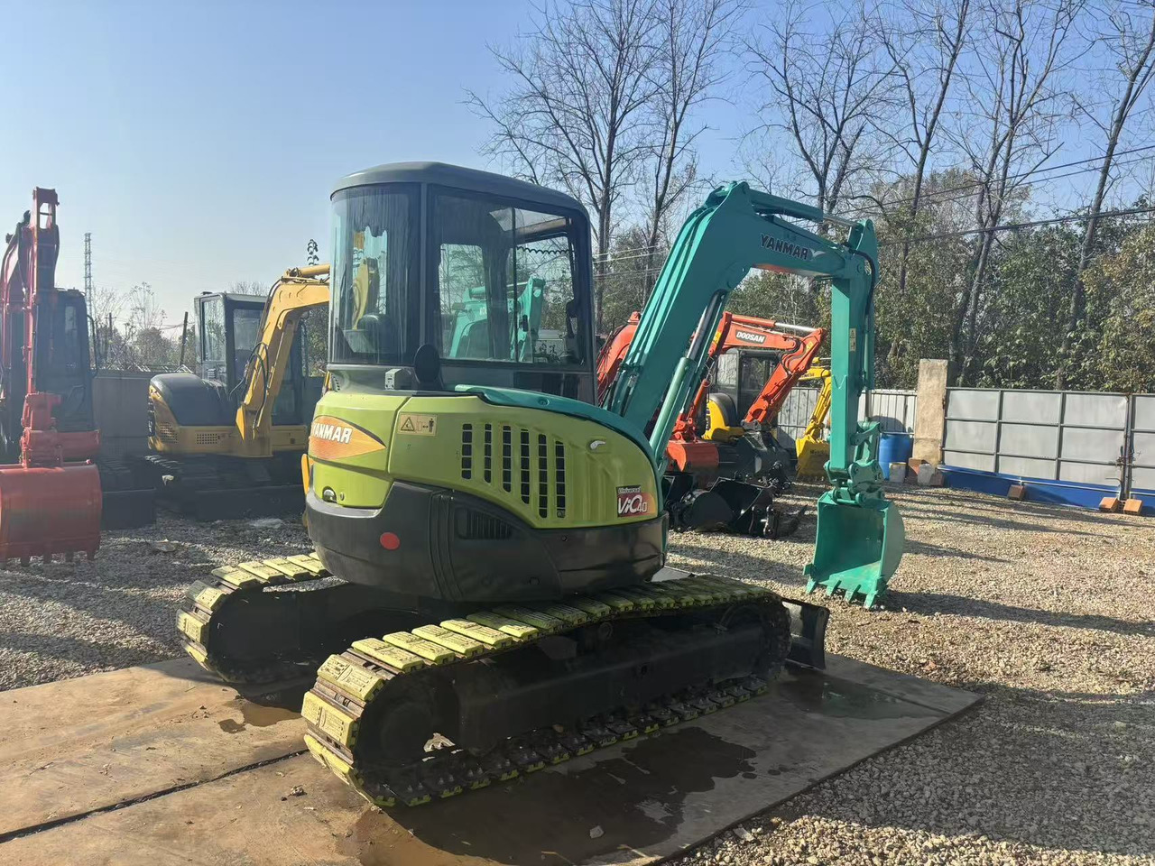 YANMAR VIO40 - Ekskavator mini: gambar 2 YANMAR VIO40 - Ekskavator mini: gambar 2