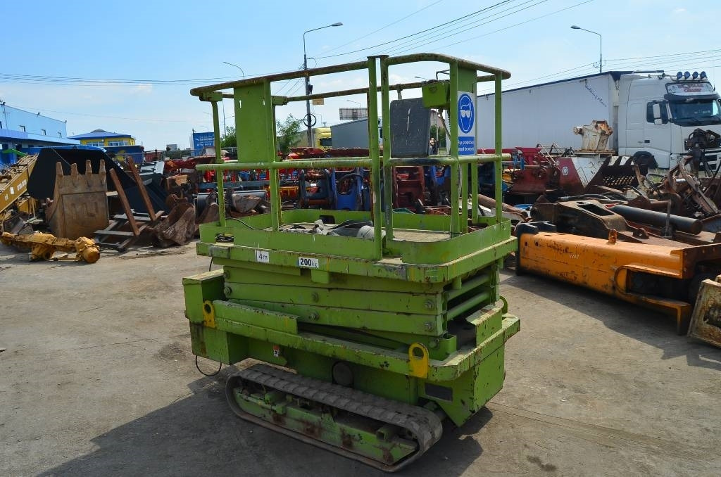Aichi RV 041 - Scissor lifts: gambar 1 Aichi RV 041 - Scissor lifts: gambar 1