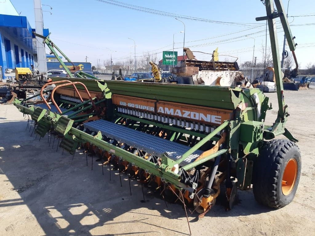 Amazone D8-60 Super - Bor benih: gambar 1 Amazone D8-60 Super - Bor benih: gambar 1