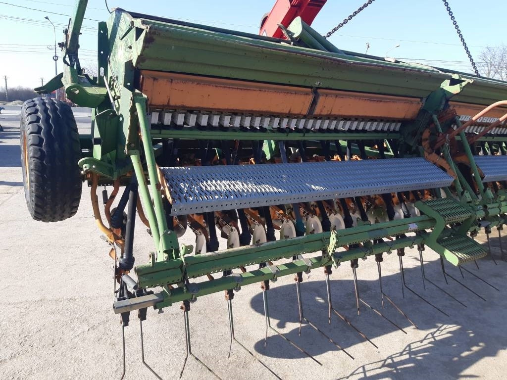 Amazone D8-60 Super - Bor benih: gambar 3 Amazone D8-60 Super - Bor benih: gambar 3