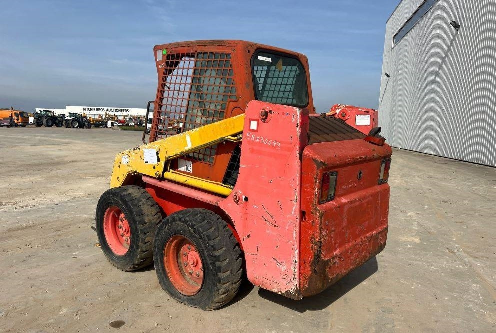 Bobcat 753 - Skid steer: gambar 2 Bobcat 753 - Skid steer: gambar 2