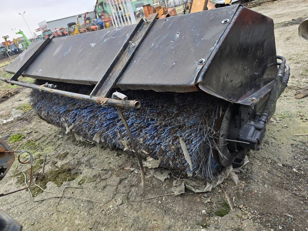 Bobcat Bobcat - Sapu untuk Peralatan konstruksi: gambar 4 Bobcat Bobcat - Sapu untuk Peralatan konstruksi: gambar 4