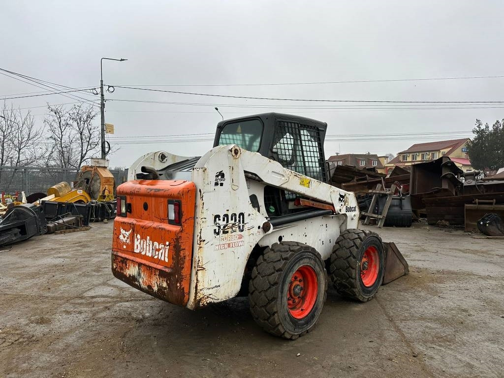 Bobcat S 220 - Skid steer: gambar 4 Bobcat S 220 - Skid steer: gambar 4