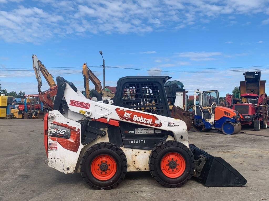 Bobcat S 76  - Skid steer: gambar 2 Bobcat S 76  - Skid steer: gambar 2