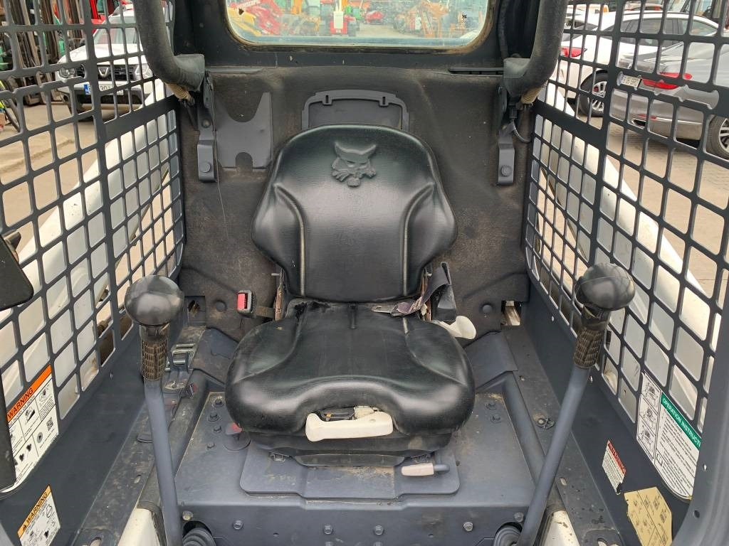 Skid steer Bobcat T 450: gambar 8