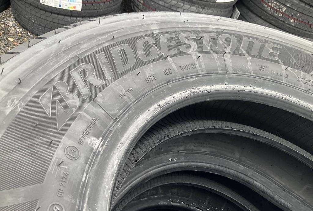 Bridgestone Duravis 215/70 R15C TYRES - Ban untuk Truk: gambar 2 Bridgestone Duravis 215/70 R15C TYRES - Ban untuk Truk: gambar 2