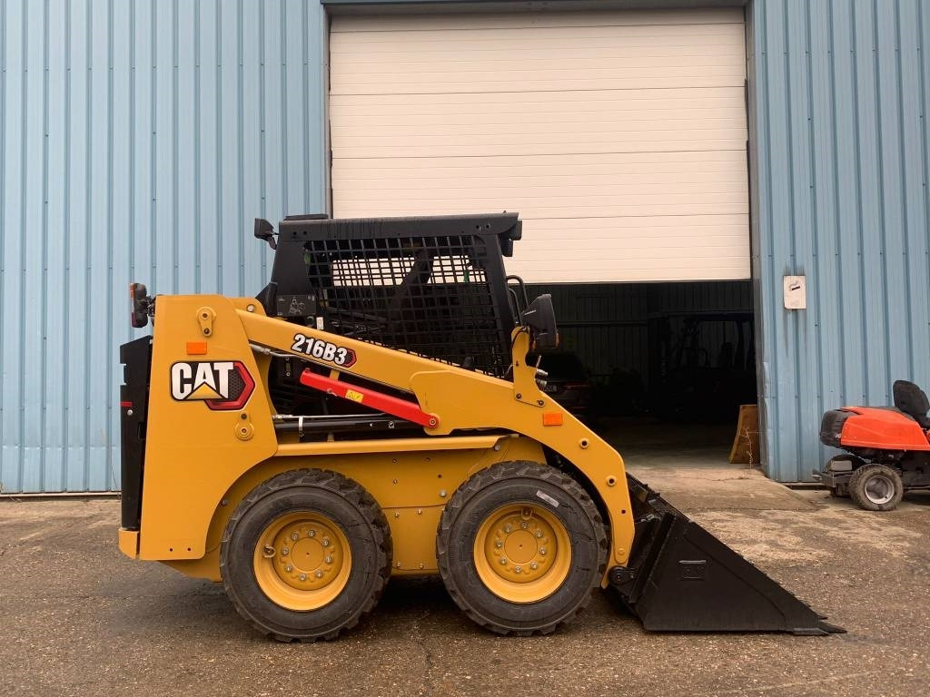 CAT 216 B 3 - Skid steer: gambar 2 CAT 216 B 3 - Skid steer: gambar 2