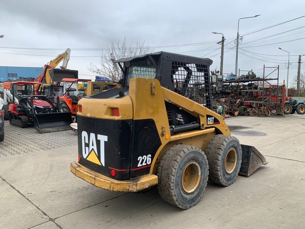 CAT 226 - Skid steer: gambar 3 CAT 226 - Skid steer: gambar 3