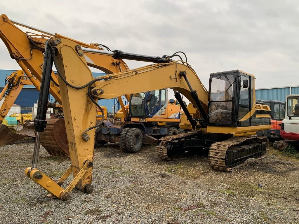 CAT 320N - Ekskavator perayap: gambar 1 CAT 320N - Ekskavator perayap: gambar 1