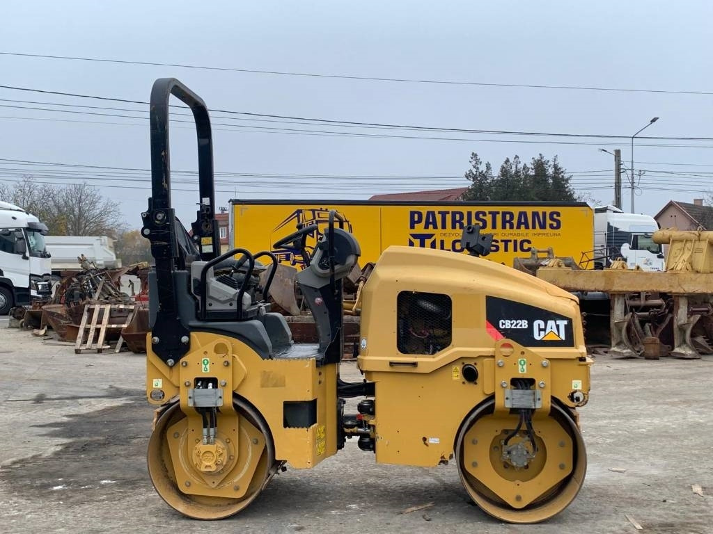 CAT CB 22B - Roller jalan: gambar 5 CAT CB 22B - Roller jalan: gambar 5