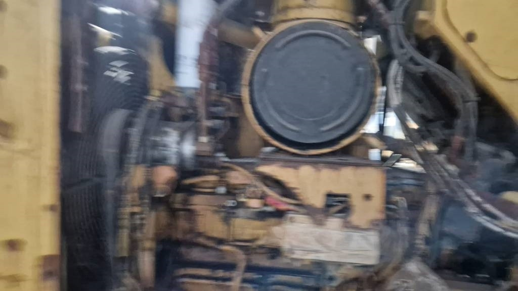 CAT D5 FOR PARTS - Bulldozer: gambar 5 CAT D5 FOR PARTS - Bulldozer: gambar 5