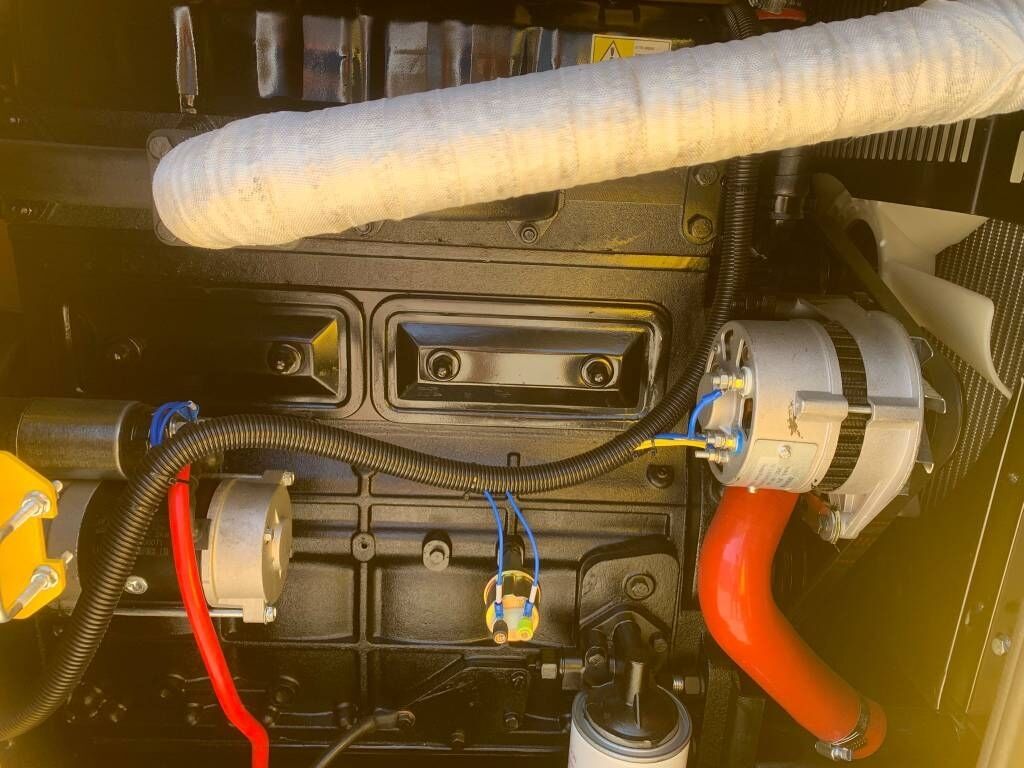 Compal VG-R30 Compal VG-R30 - Genset: gambar 5 Compal VG-R30 Compal VG-R30 - Genset: gambar 5