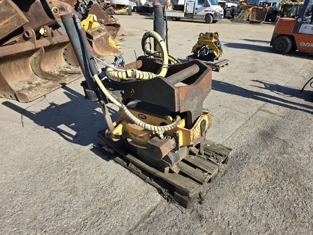 Engcon EC30 Rototilt - Tiltrotator: gambar 2 Engcon EC30 Rototilt - Tiltrotator: gambar 2