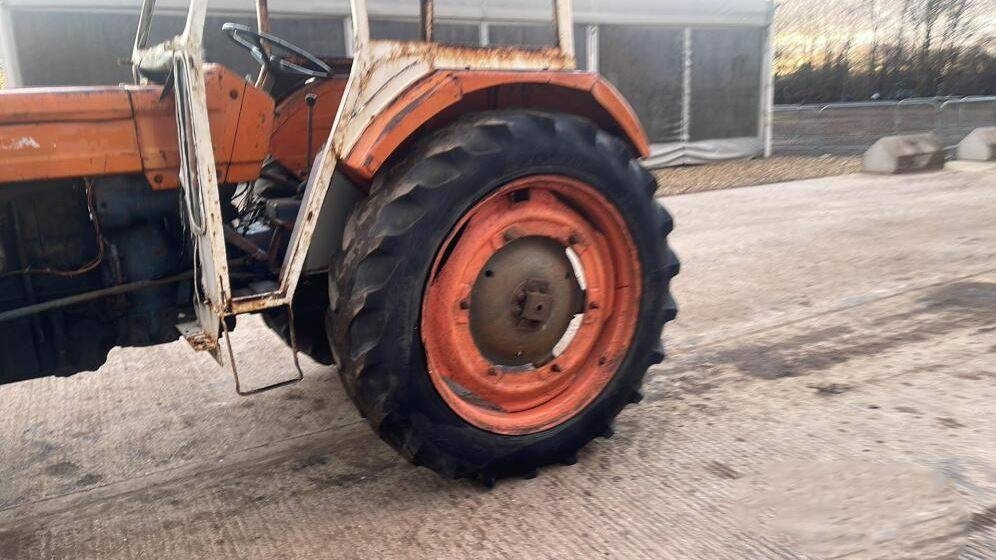 Fiat 670 - Traktor: gambar 3 Fiat 670 - Traktor: gambar 3
