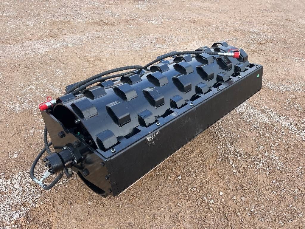 Future FT-CW59 Skid Steer Compactor Wheels - Roller: gambar 1 Future FT-CW59 Skid Steer Compactor Wheels - Roller: gambar 1